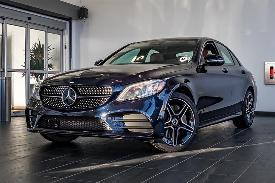 Mercedes C300 AMG 2020 - Phong cách thể thao giá CHƯA ĐẾN 2 tỷ đồng