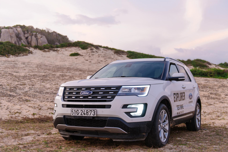 Ford Explorer giảm giá còn dưới 2 tỷ: Liệu có thể lấy được thị phần từ Toyota?