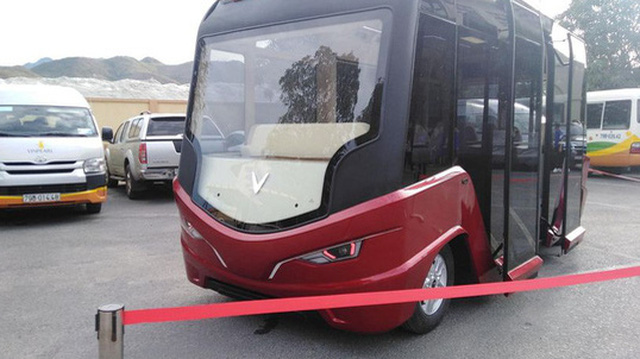 10 tuyến bus VinFast chạy bằng điện