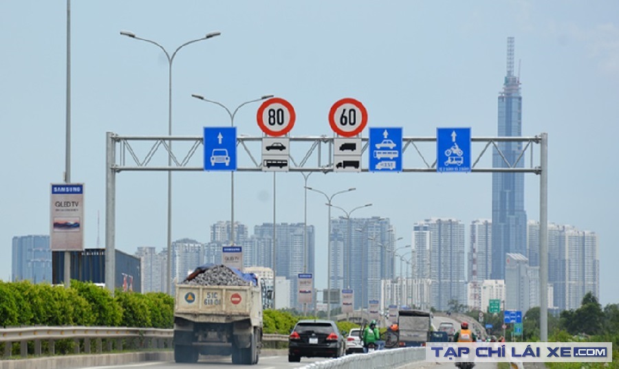 Một số loại biển báo đặc trưng trên đường cao tốc