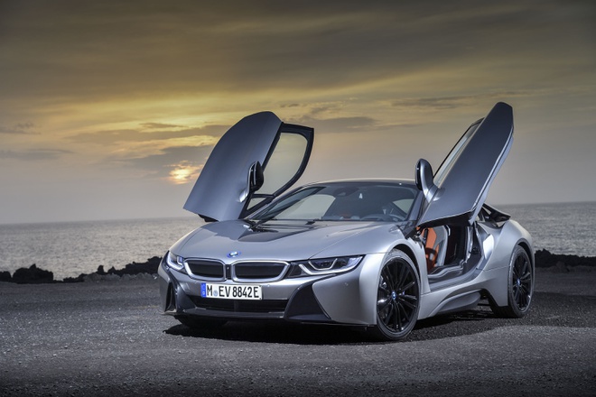 BMW i8 có tuổi đời 8 năm