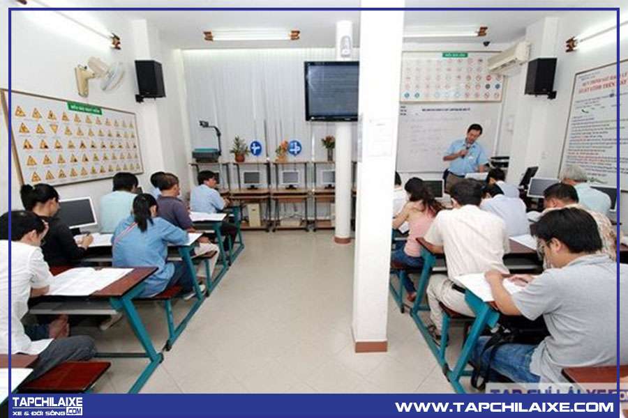 tăng 600 câu lý thuyết trong thi gplx