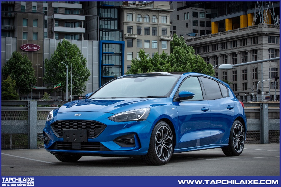 Xe màu xanh dương hợp mạng Kim